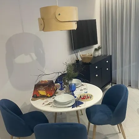 Sea & Z Basenem Silence