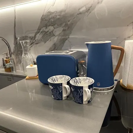 Sea & Z Basenem Silence アパート *