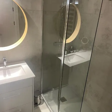 Sea & Z Basenem Silence ミエルノ