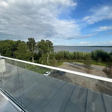 Sea & Z Basenem Silence アパート