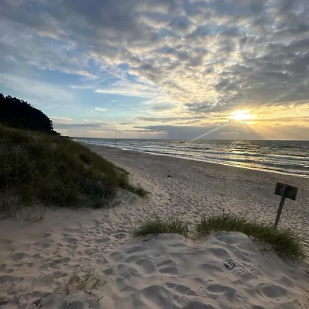 Sea & Z Basenem Silence アパート *